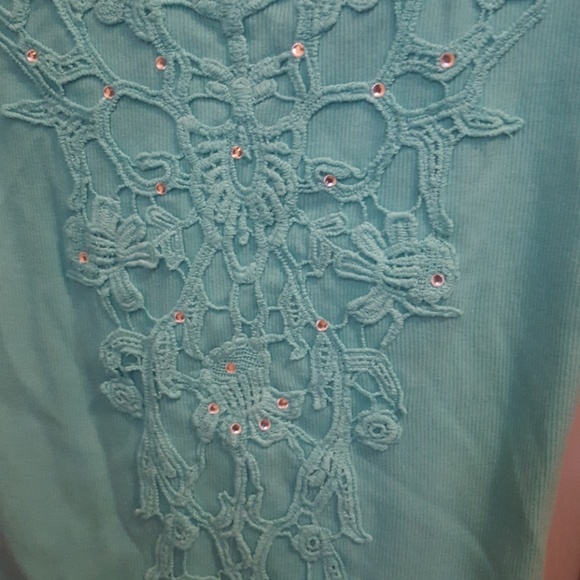 Turquoise sequined tank top - Picture 3 of 3